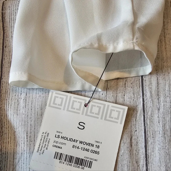 Liz Claiborne Career •Size Small• Semi Sheer White V-neck Blouse w/ Bling Accent - Picture 7 of 11